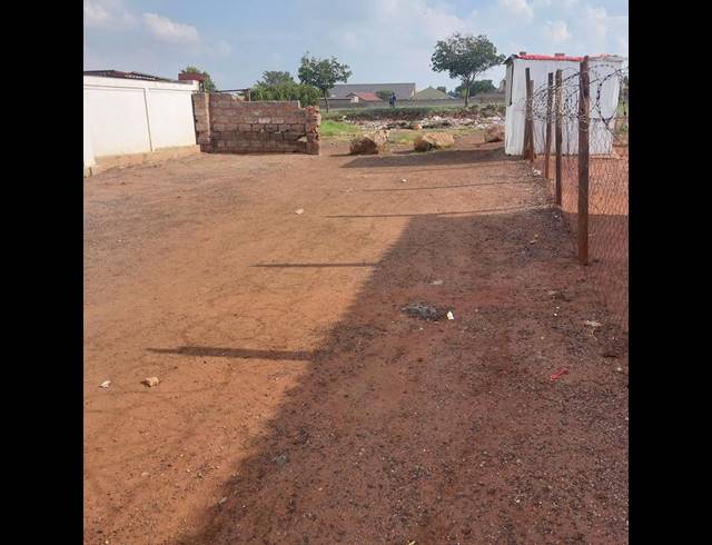 LAND FOR SALE IN TOKOZA